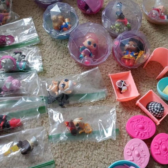 LOL Dolls - Picture 10 of 12